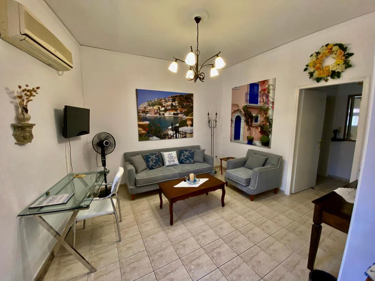Gallery Apartments Lixouri Buitenkant foto