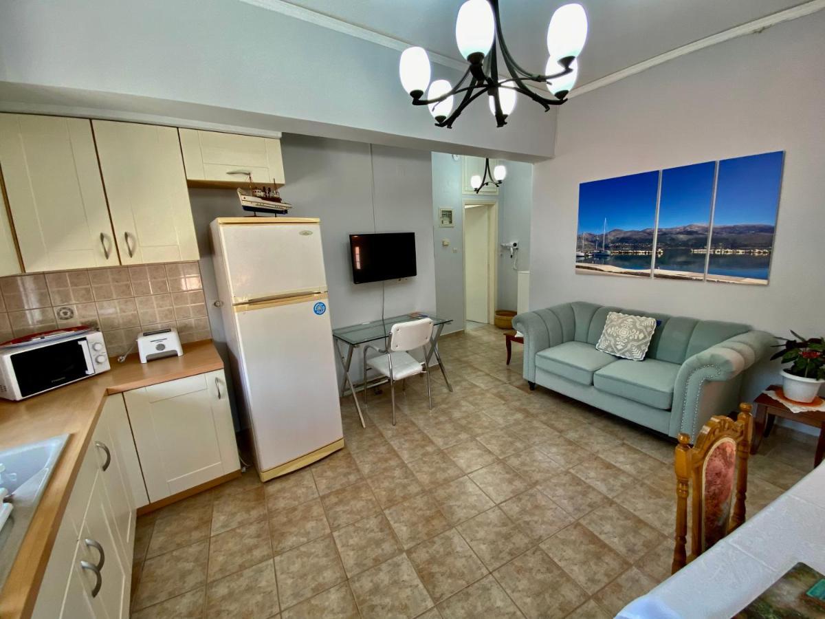 Gallery Apartments Lixouri Buitenkant foto