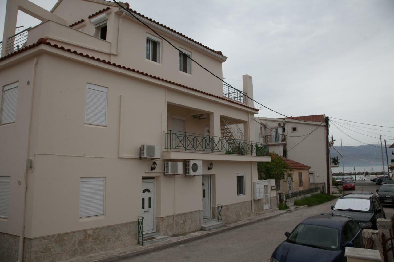 Gallery Apartments Lixouri Buitenkant foto