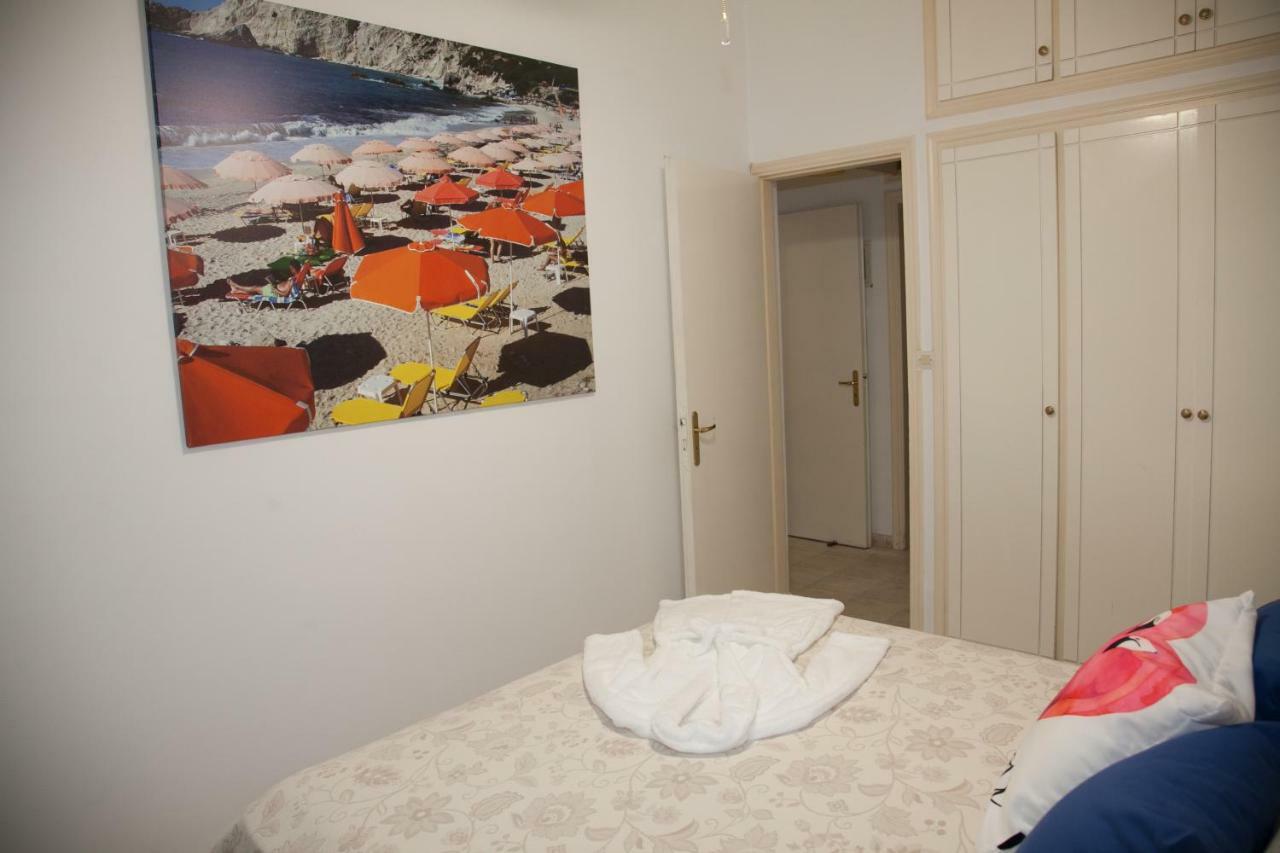 Gallery Apartments Lixouri Buitenkant foto